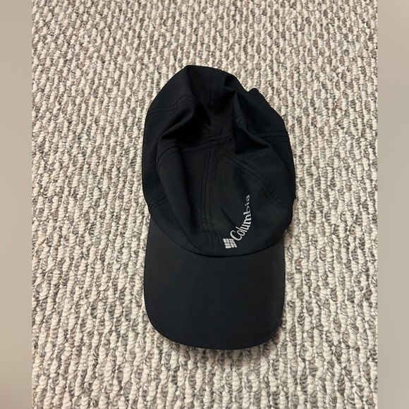 COLUMBIA BASEBALL CAP - Picture 2 of 5
